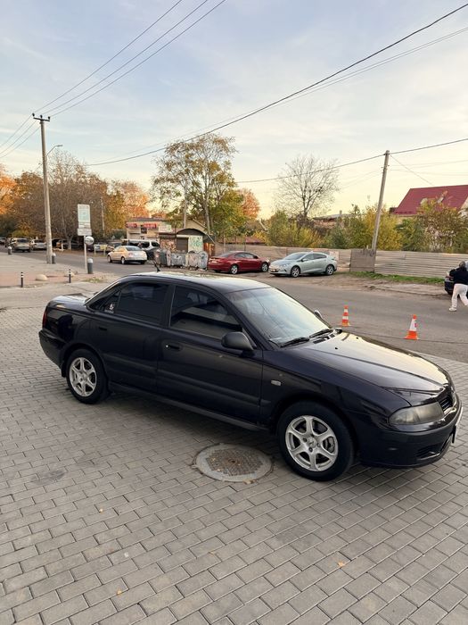 Mitsubishi Carisma 2001 1.6 AT