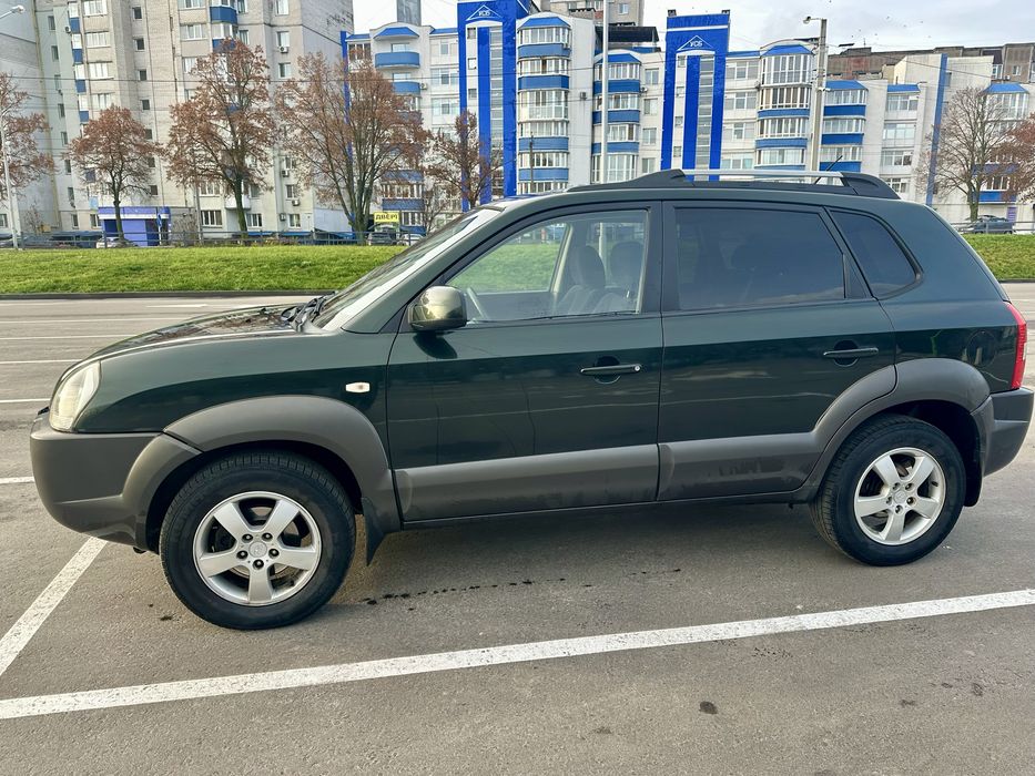 Продам Hyundai Tucson 2008 2.0 пердній привід