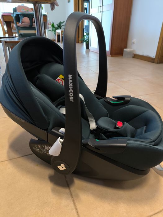 Maxi-Cosi Peeble 360 PRO + ISOFIX FamilyFix 360 PRO