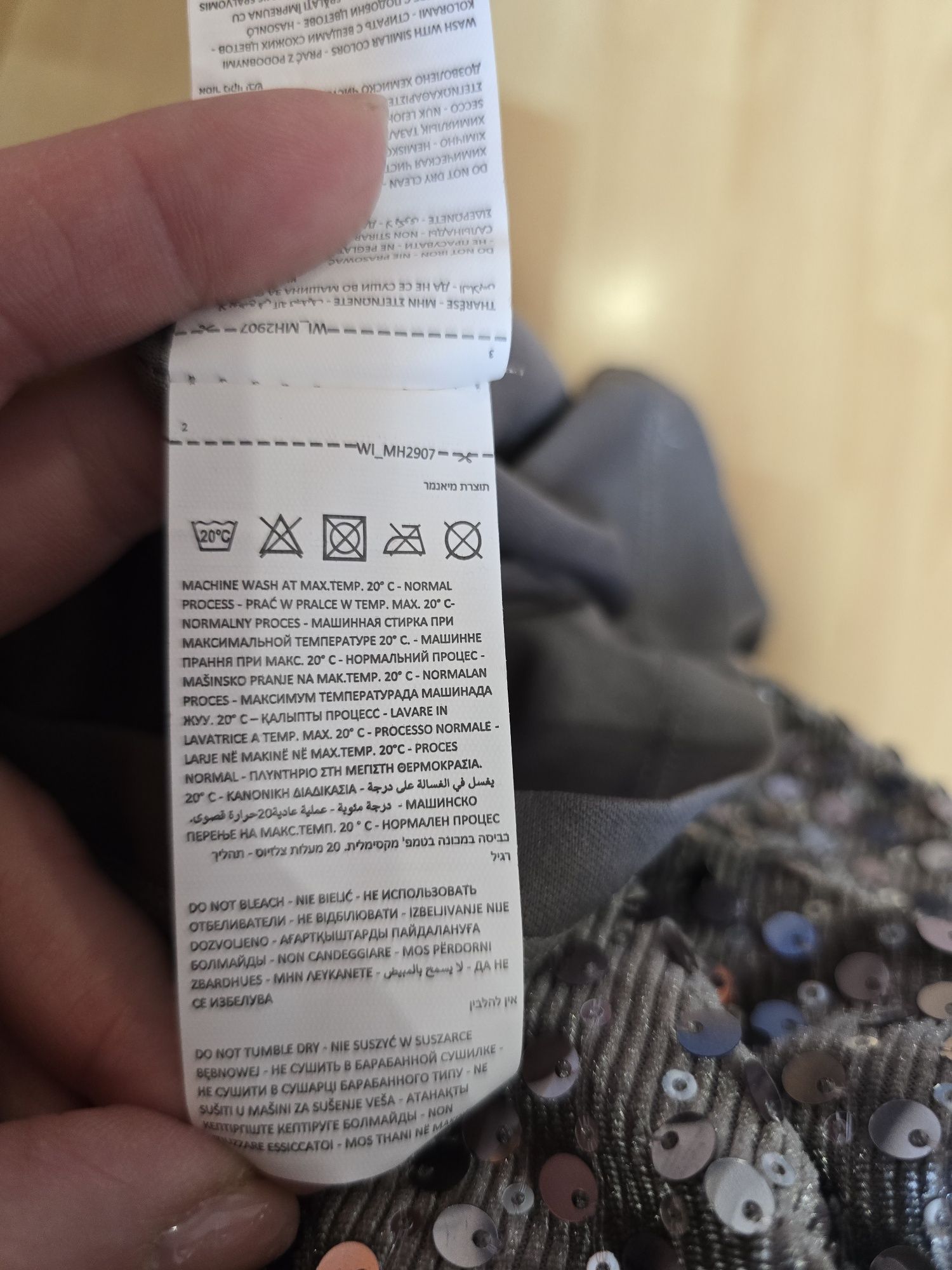Sukienka szara Zara