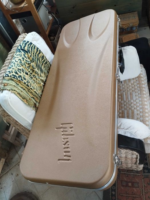 Gibson Les Paul Classic 100 Commemorative Electric Guitar / Guitarra