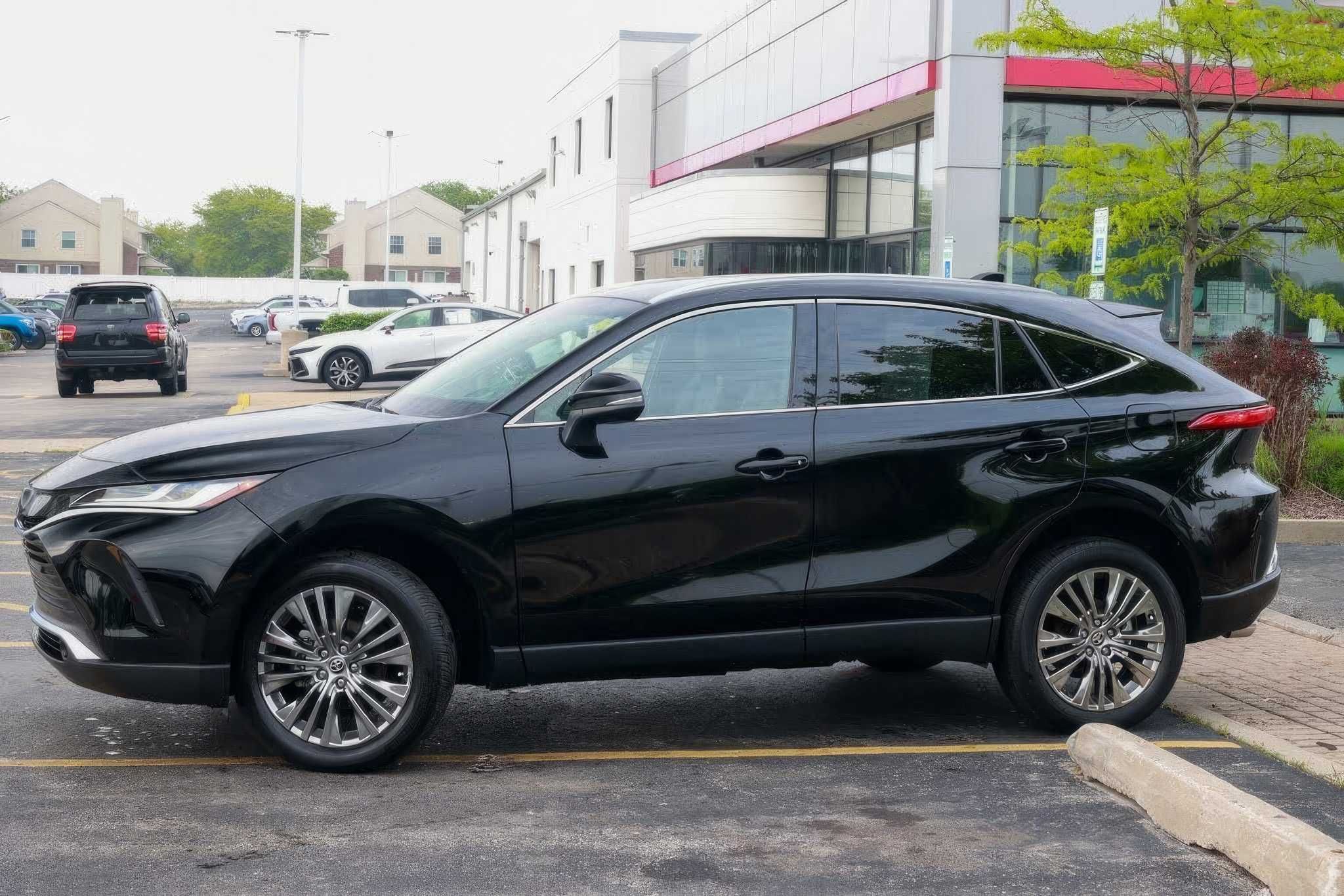 2024 Toyota Venza XLE AWD