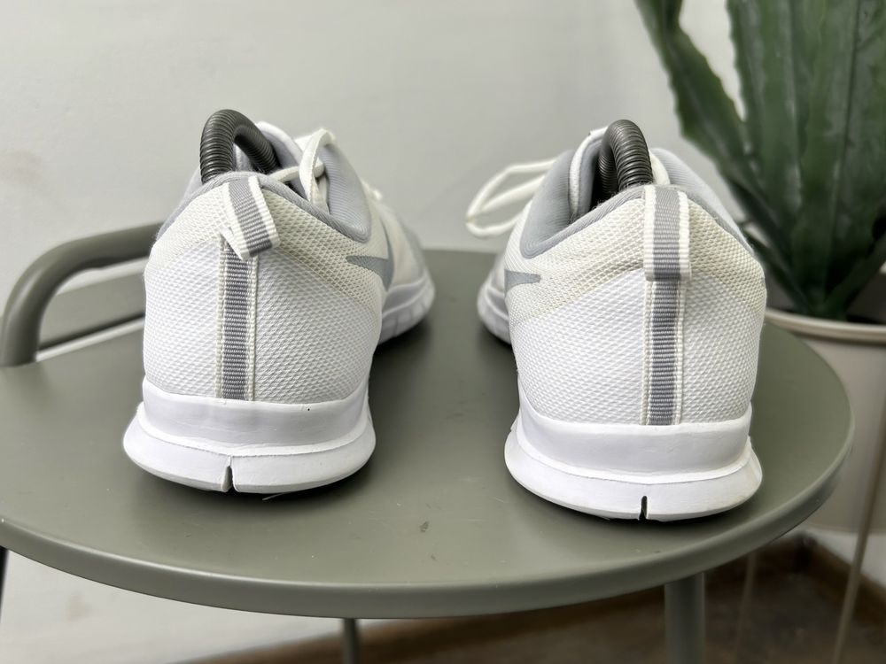 Оригінал! Кросівки Nike Flex Essentials 40 розмір 01725