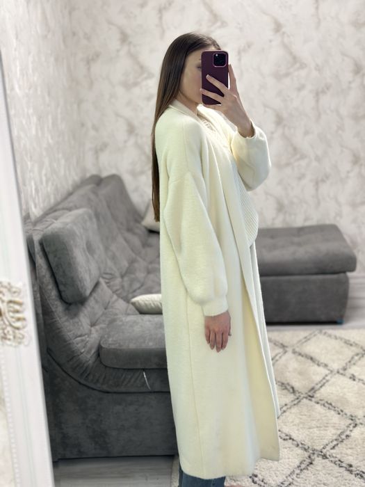 Накидка від бренду Famo