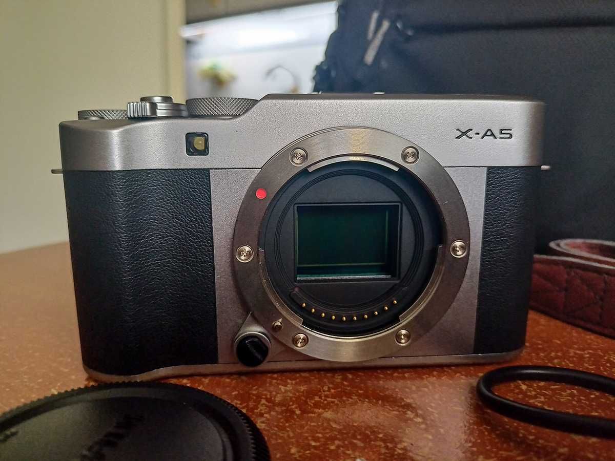 Máquina Fujifilm X-A5 - 24 MP - Silver "c/nova"