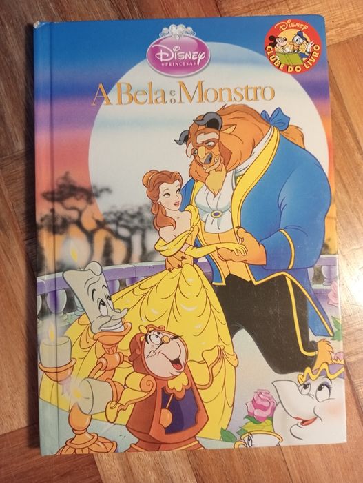 Livros "Clube do livro Disney*