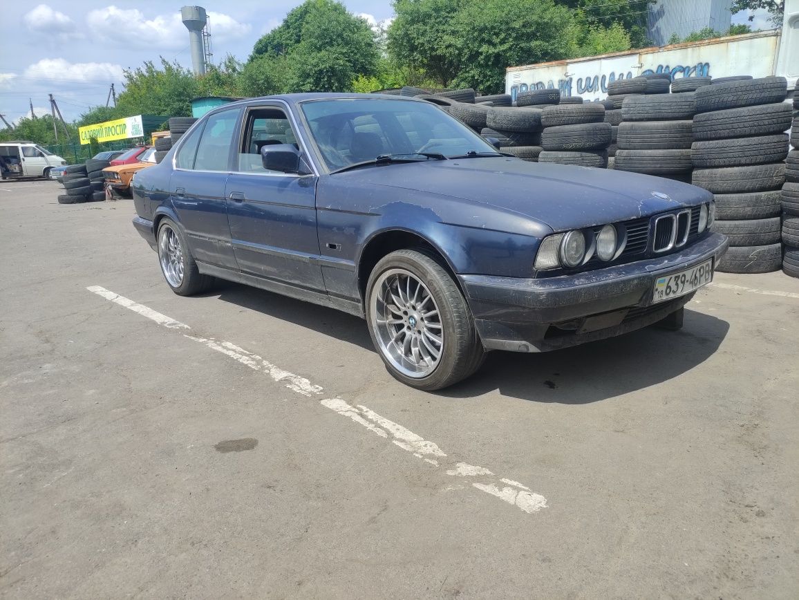 Продам BMW520i 1993