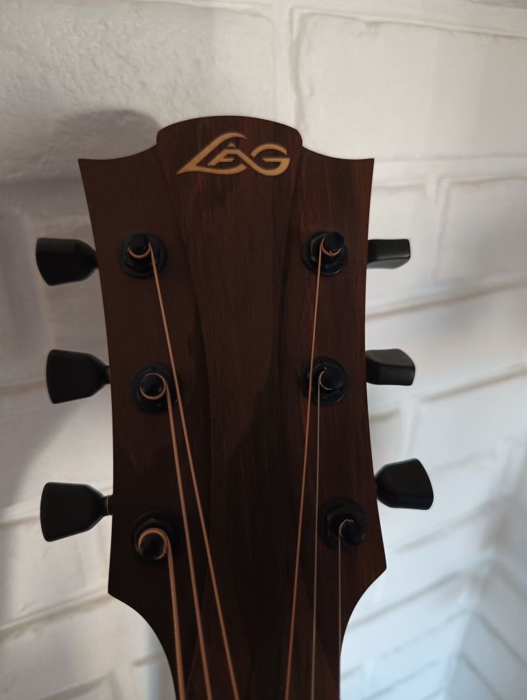 Gitara akustyczna LAG Tramontane T70D