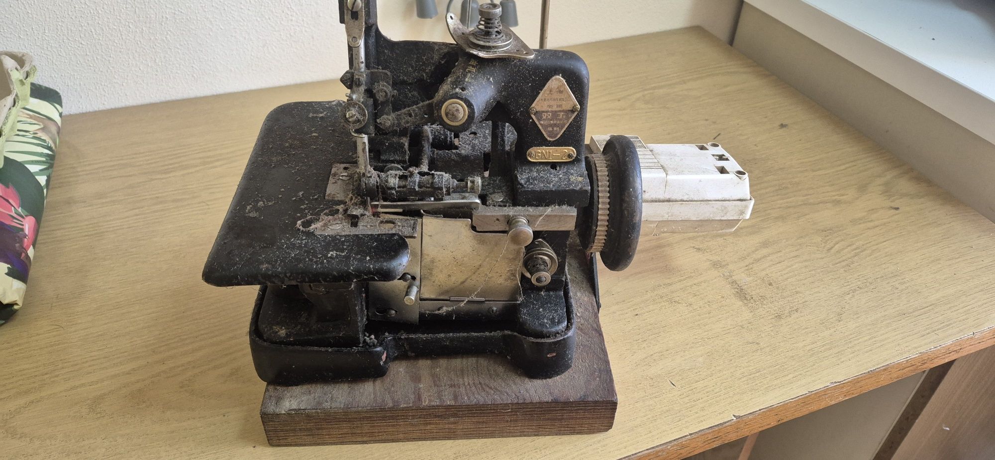 Overlock owerlok