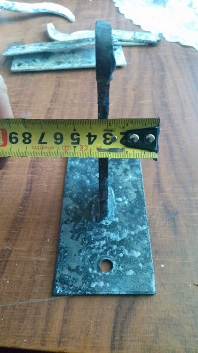 Міцний кронштейн чавунних радіаторів, крепление чугунных батарей ссср
