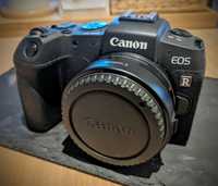 Canon RP + um adaptador Canon R