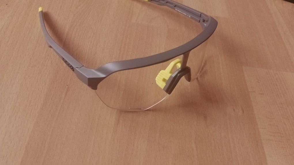 Okulary 100% S2 Fotochromatyczne fabrycznie nowe