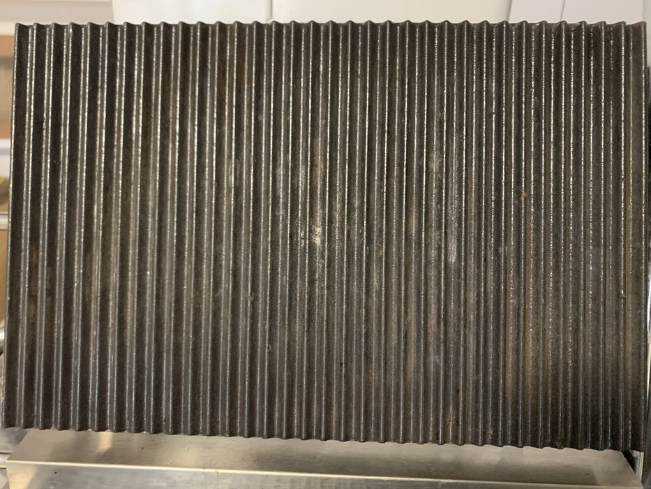 Гриль контактний/притисний  Frosty SP-1C1 верх рифлений / низ рифлений