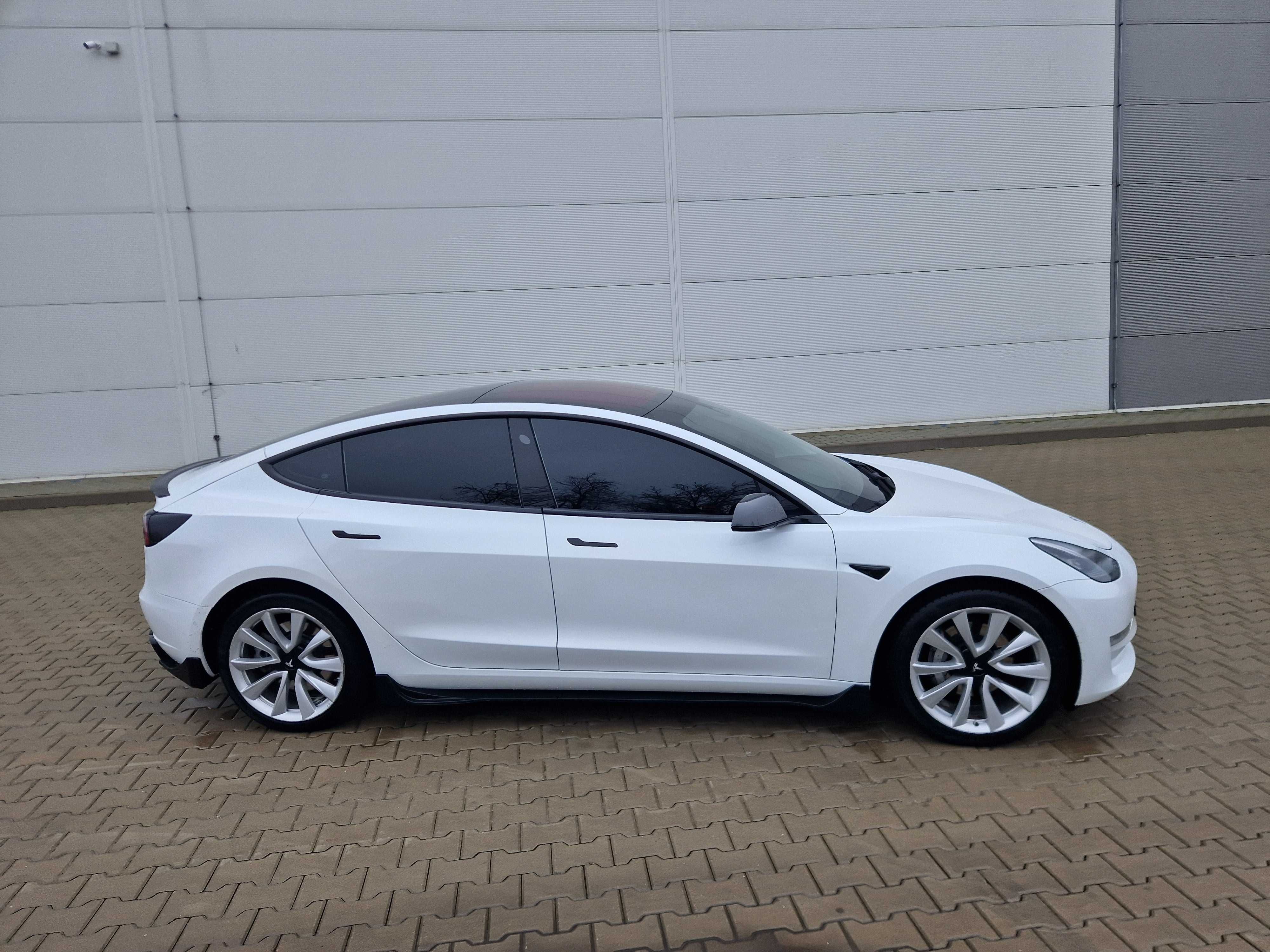 Tesla Model 3 2018 Ідеал