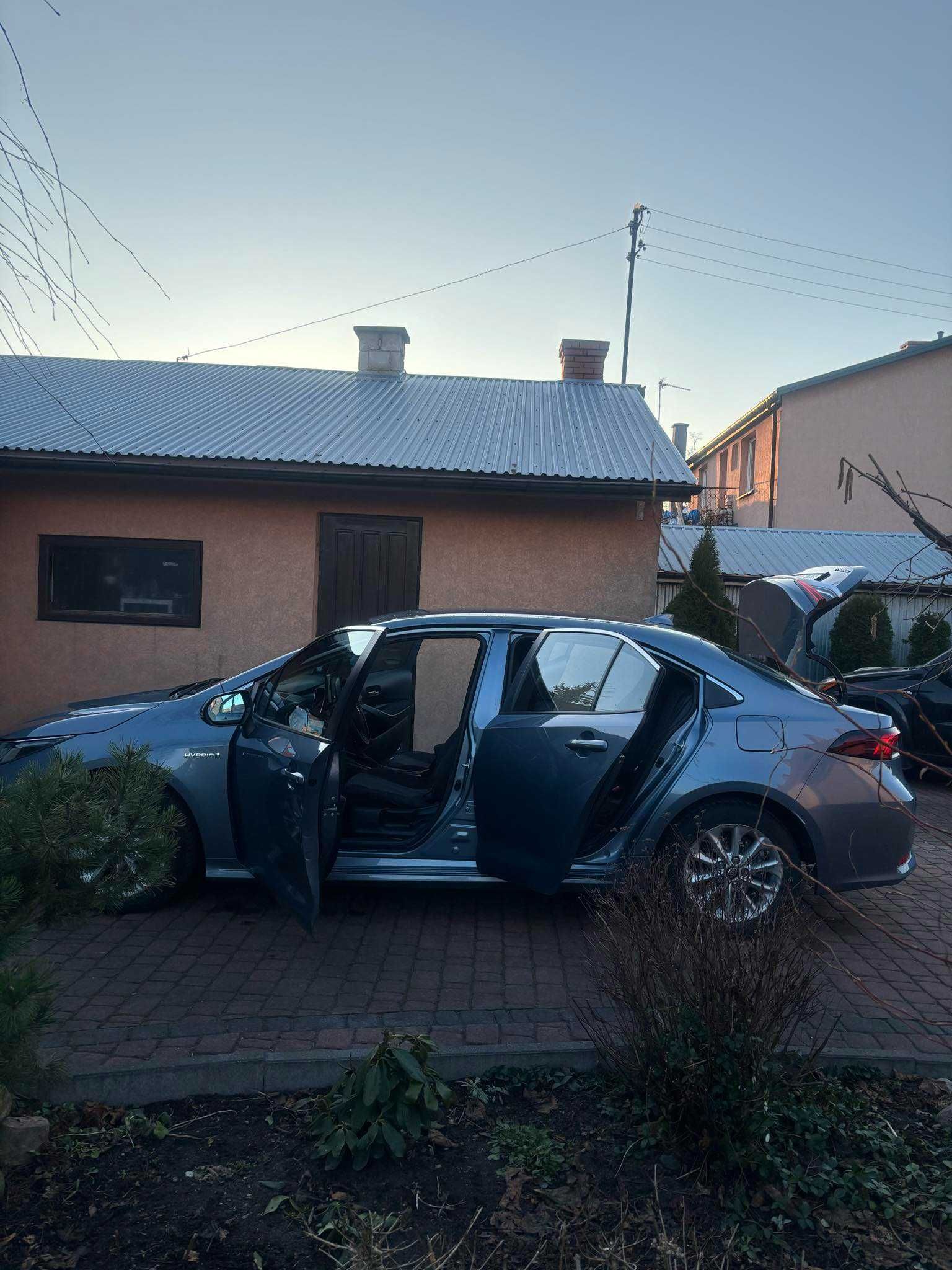 Toyota Corolla Sedean 18-, HYBRID