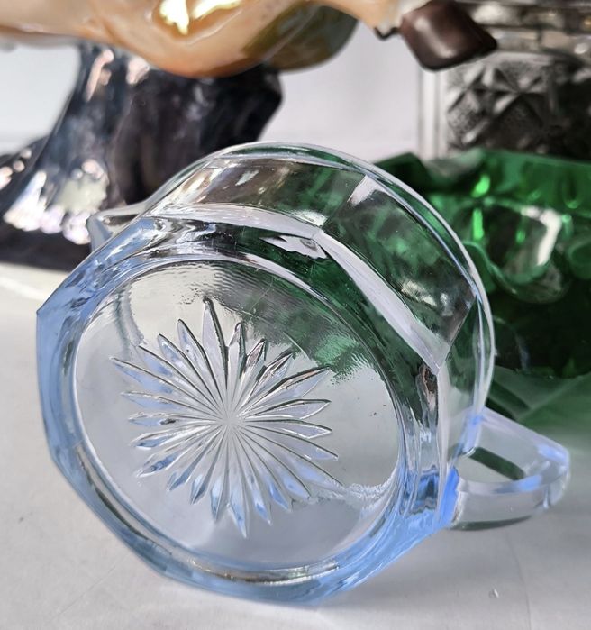 Patera mlecznik salaterki piękne stare kolorowe szkło