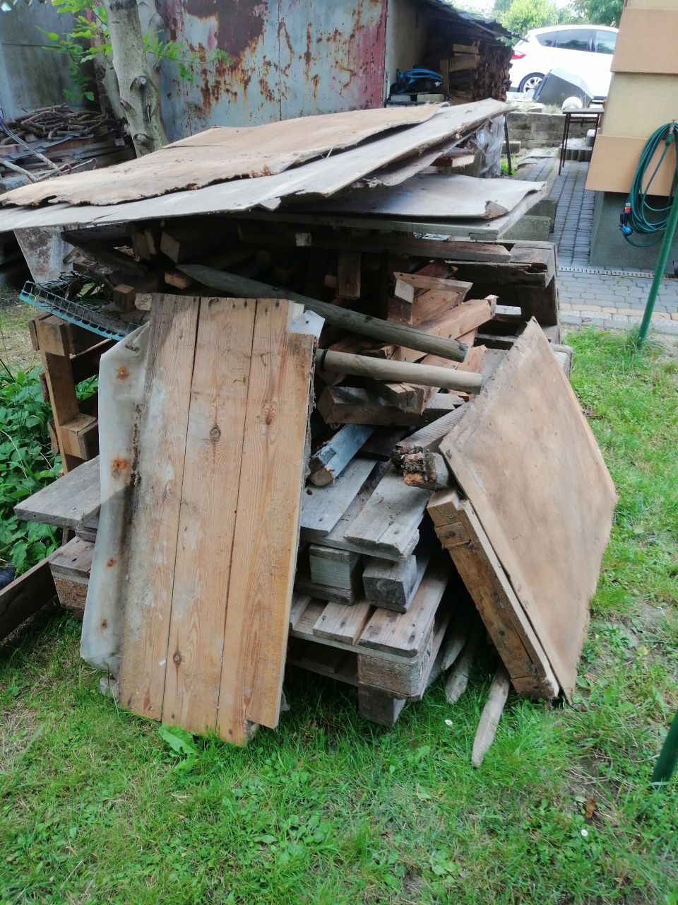Oddam gratis drewno