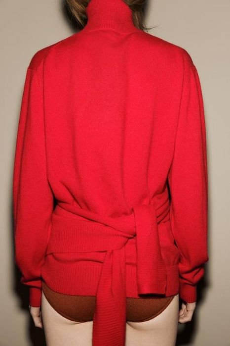 Светр ZARA зі 100%-го кашеміру з вузлом