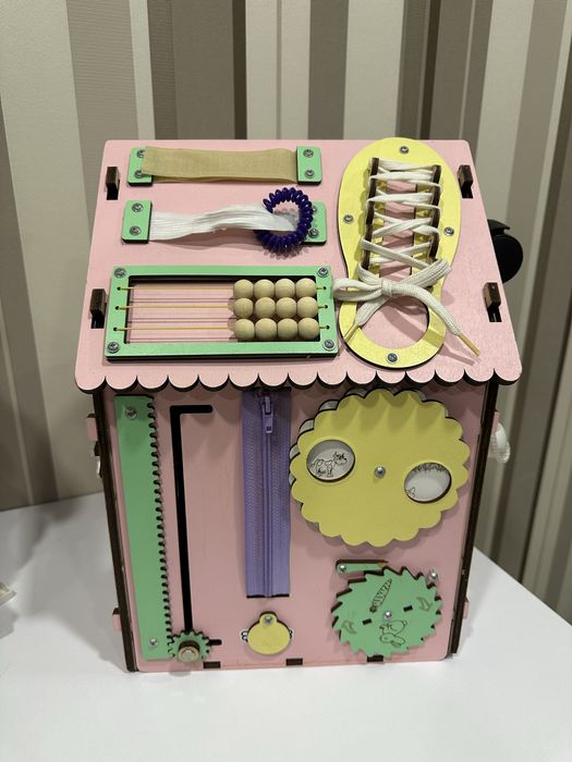 Бізікуб дитячий іграшка