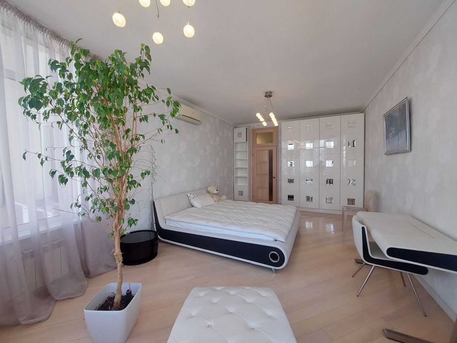 Оренда дворівневої 3к, Дмитрівська, 69,ЖК Златоустівський