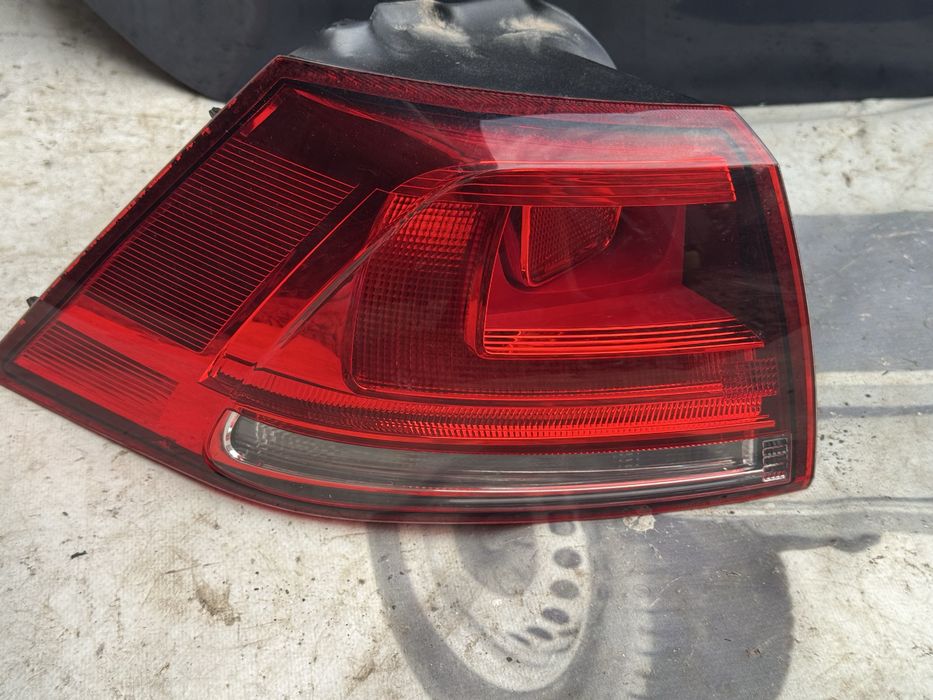 Стоп фонарь golf 7 хетчбек гольф 7 задній стоп фонари фонарі
