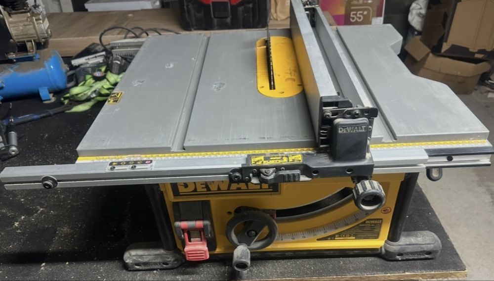 Serra de Mesa 2000W Ø250mm DeWalt DWE7492-QS