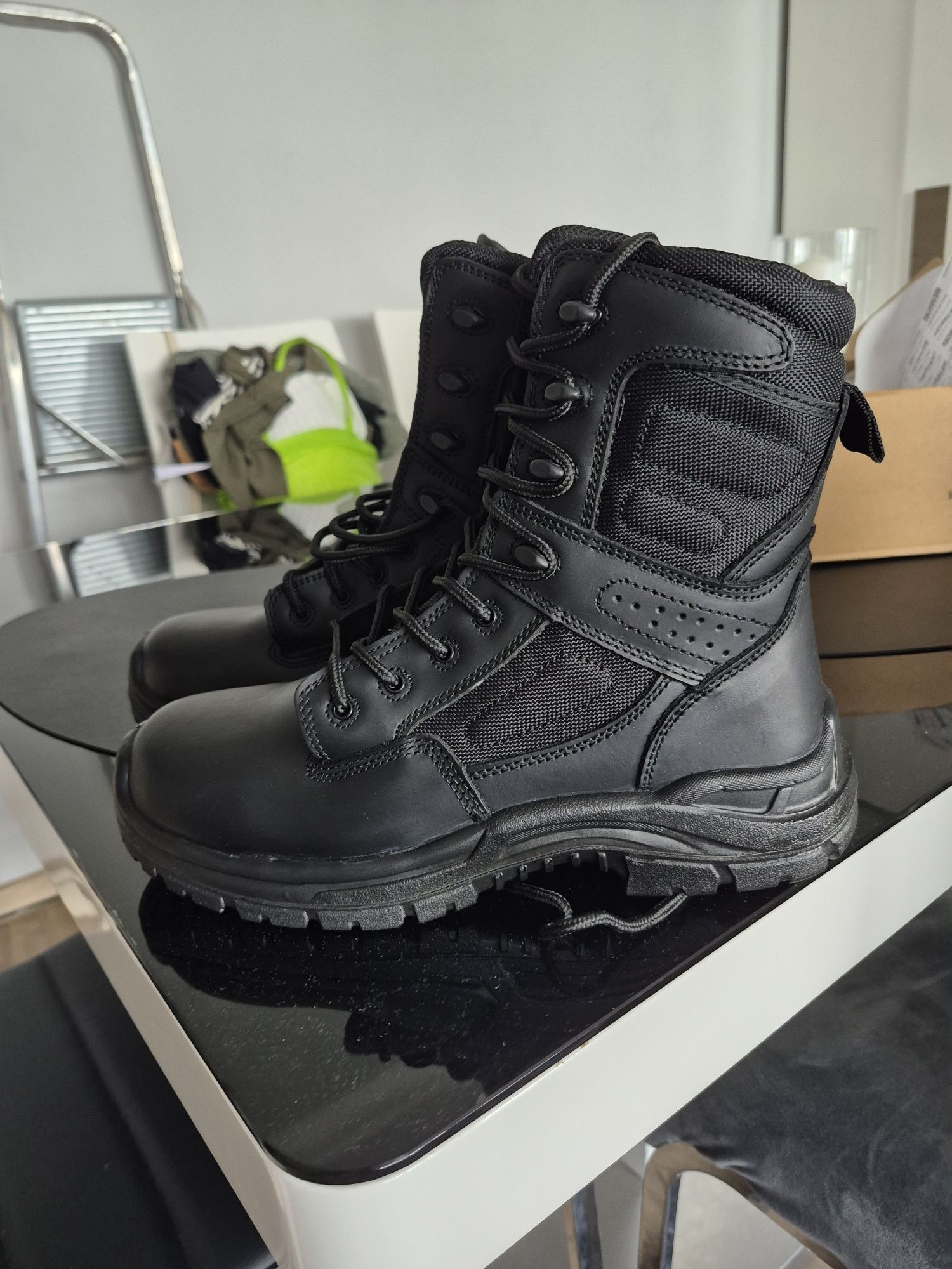 Buty taktyczne patrolowe ochronne 42