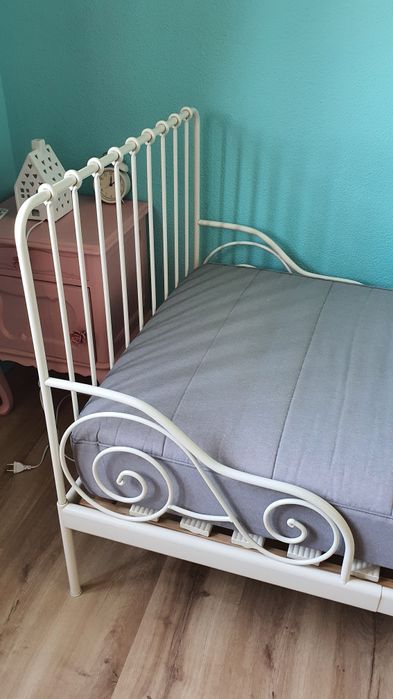 Cama de criança extensivel IKEA