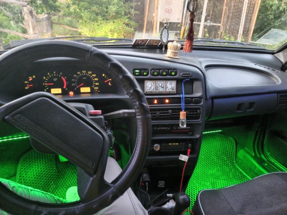 ВАЗ 2114,2011року