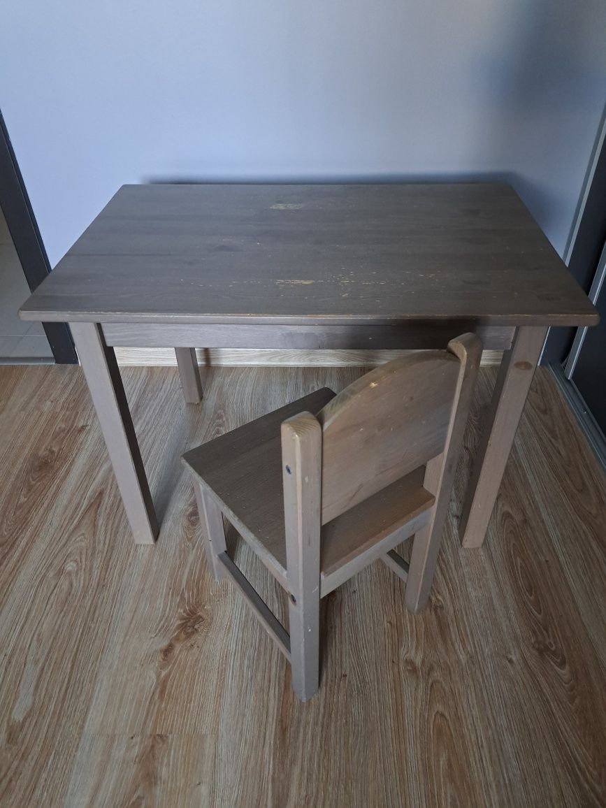 Stolik z krzesełkiem dziecięcy Ikea