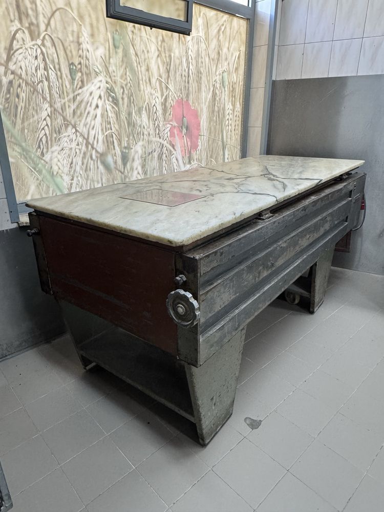 Mesa enroladora e cortadora Sopaco