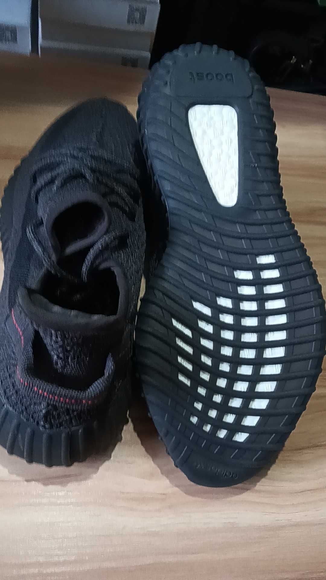 Oryginalne buty Adidas Yeezy Boost 350 V2 Black Starry Sky 43