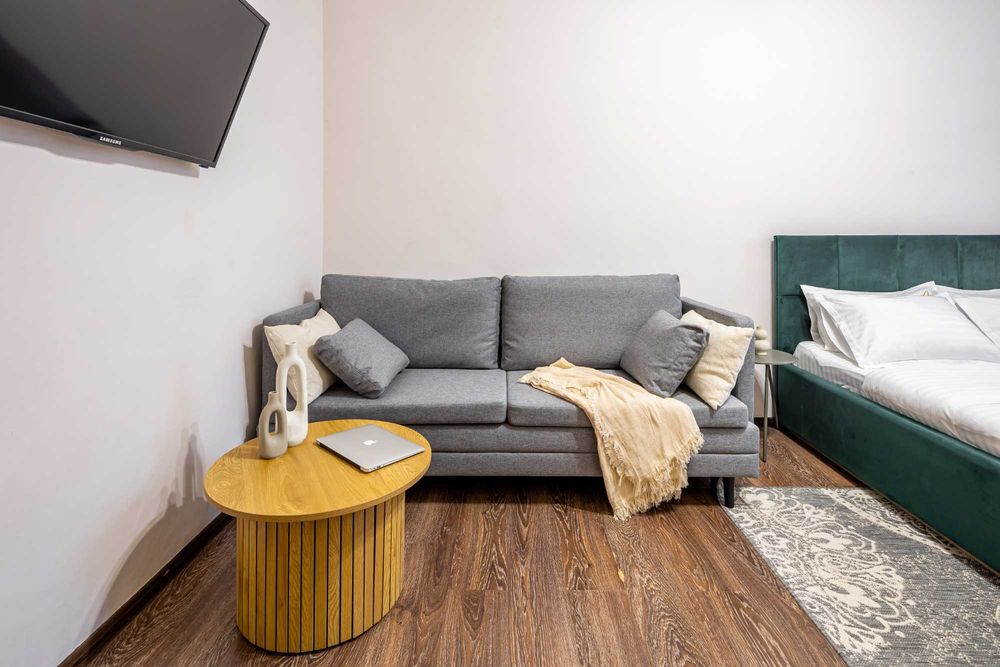 Оренда житла подобова центр університет Франка вул. Листопадового Чину