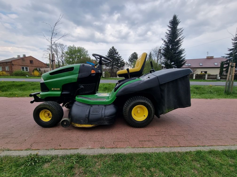 Traktorek kosiarka John Deere dwucylindrowy 18 KM 107 cm