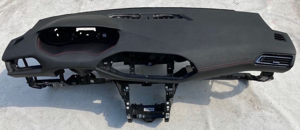 PEUGEOT 308 T9 GTI GT LINE DESKA KONSOLA KOKPIT PULPIT PÓŁKA PARAPET AIRBAG SZYTA CZERWONA NIĆ