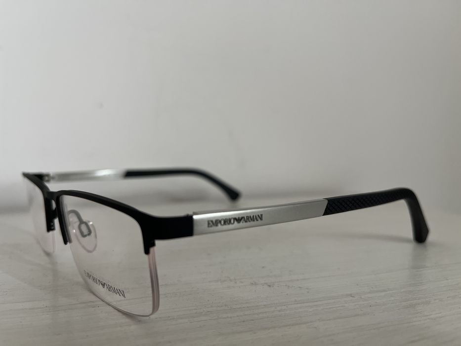 Oprawki marki Emporio Armani