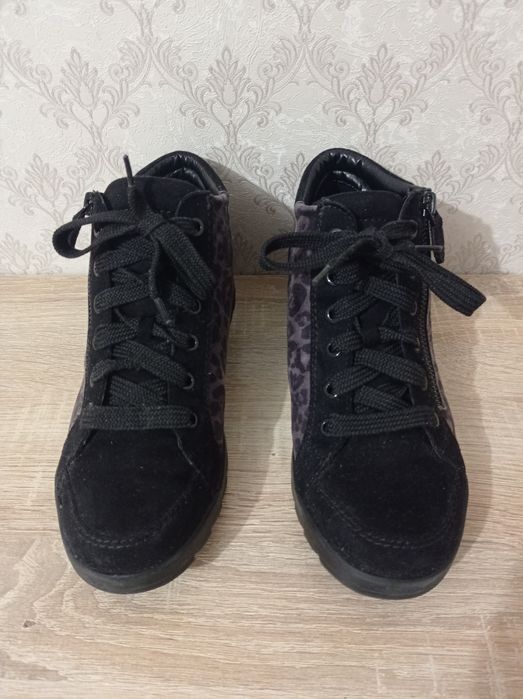 Ботинки зимние Primigi Goretex для девочки р.37, б/у