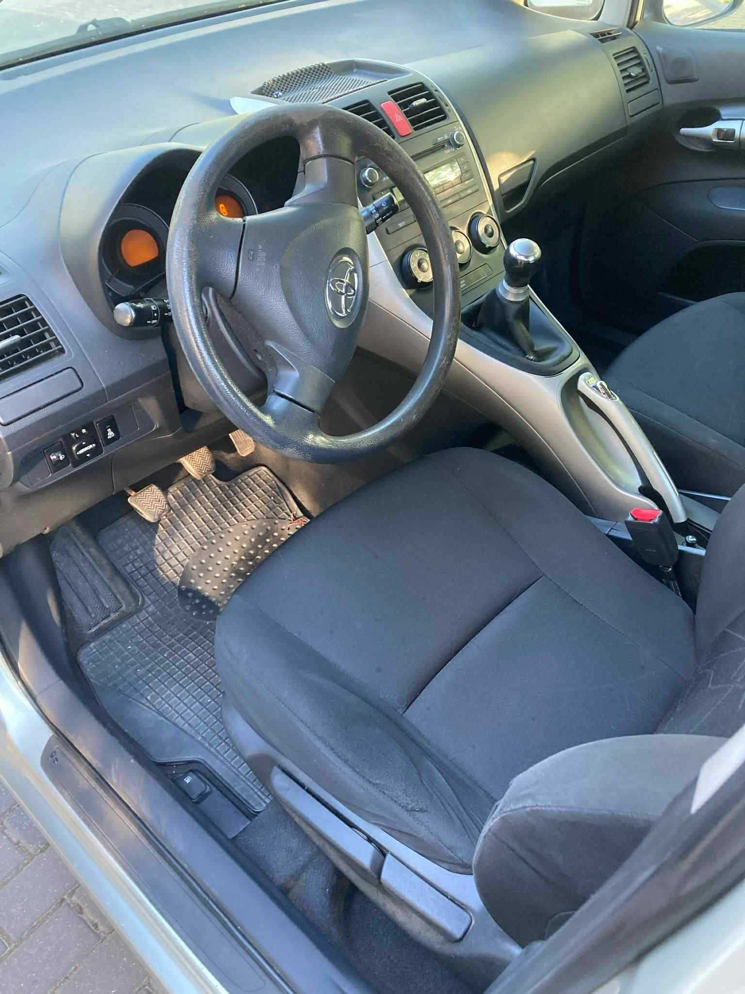 TOYOTA AURIS 1,4 D4D 2008r.