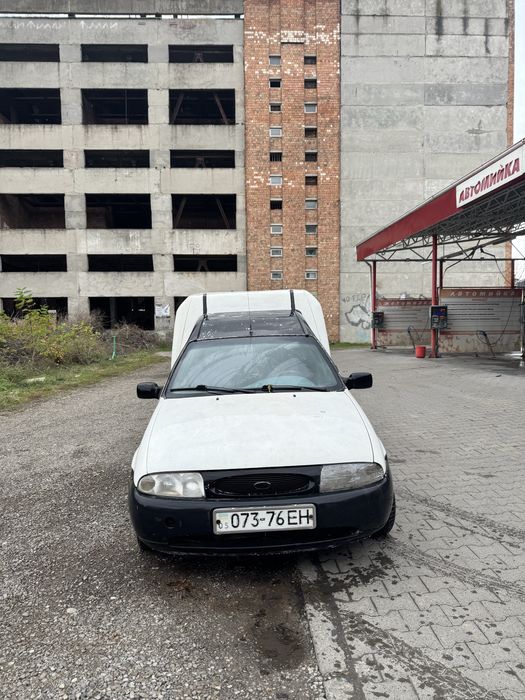Форд курєр 1.8дизель