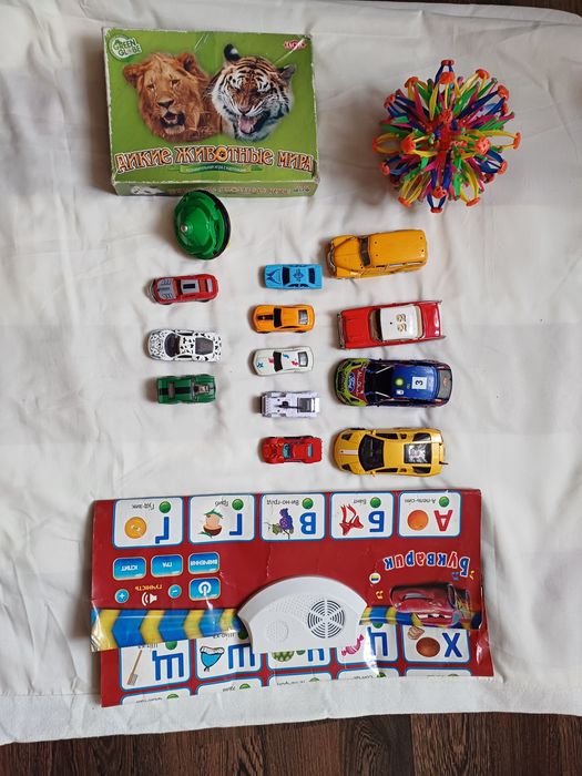 Всі іграшки одним лотом 16шт