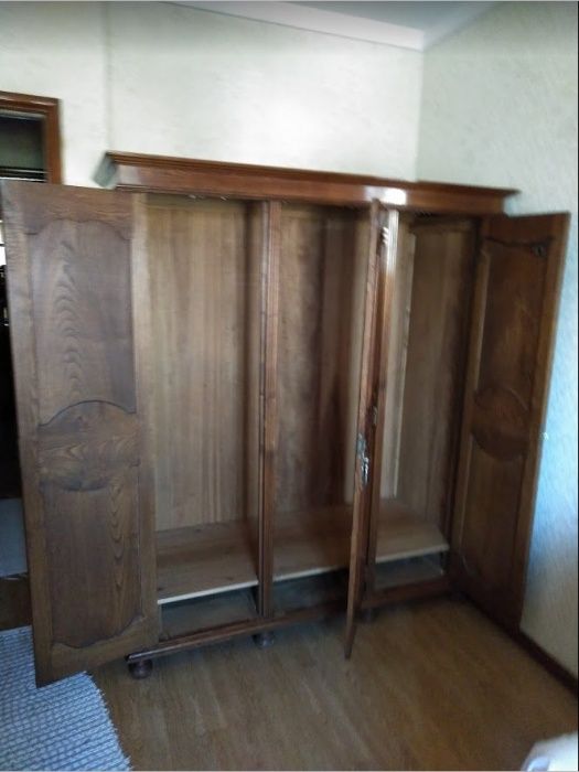 Guarda Vestidos - Madeira de Carvalho (inclui Transporte)