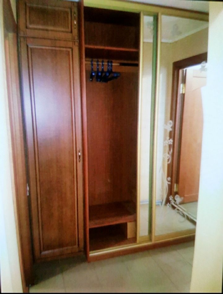Продам : 3кімн квартира    1 поверх центр Слов'янська можна по сертифі
