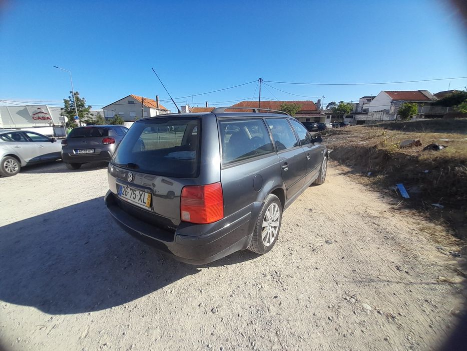 Carrinha  volkswagen  passat do ano 1998.