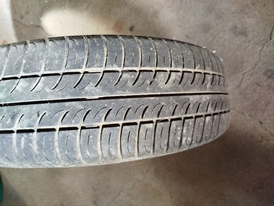 Pneus semi novos em excelente estado marca good year/ Toyo /Dunlop