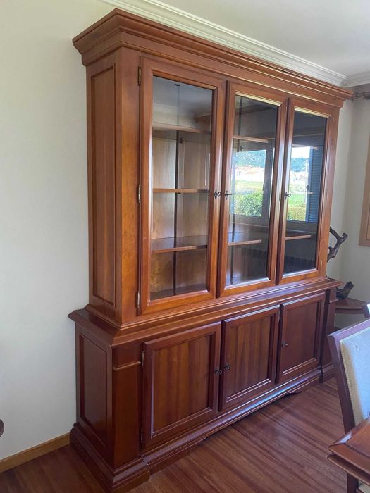 Móveis Madeira Maciça como novos!