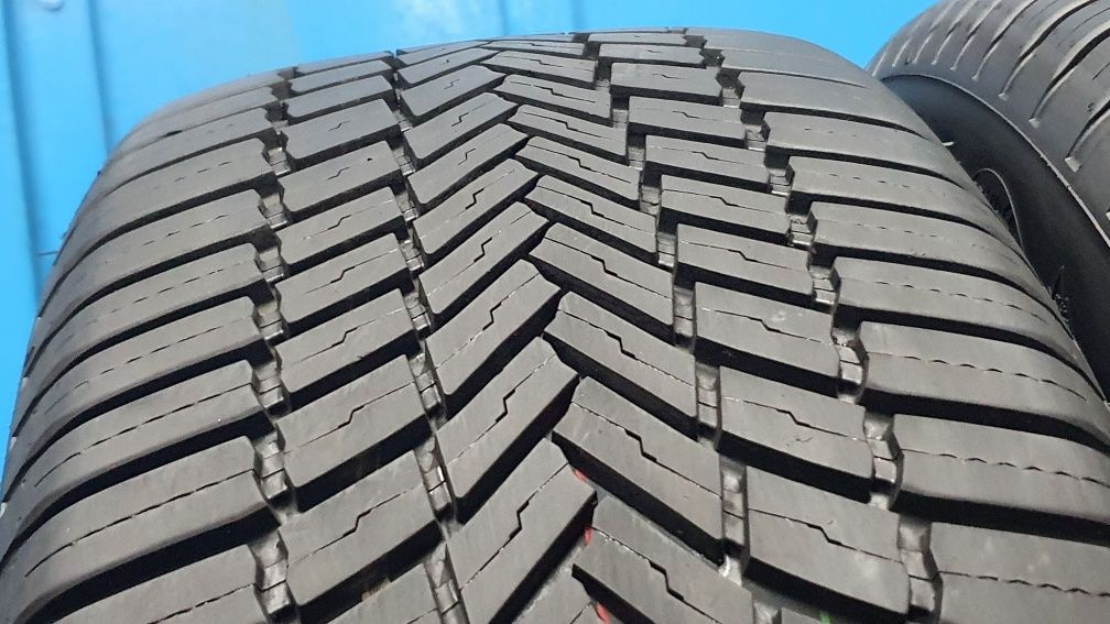 235/55 R17 Markowe opony całoroczne Bridgestone ! Rok 2023