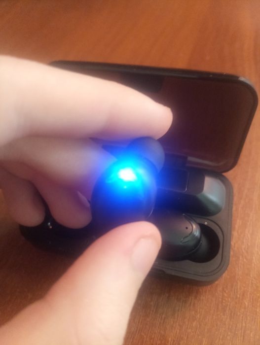 новые беспроводные наушники TWS