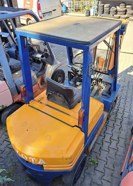 Wózek widłowy Toyota 02-5FD25 2,5t, diesel, 1995, Triplex 4,3m,Automat