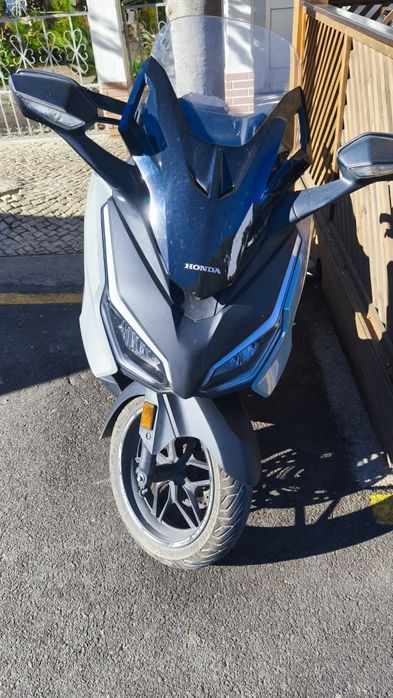 Honda forza 125 de 2023