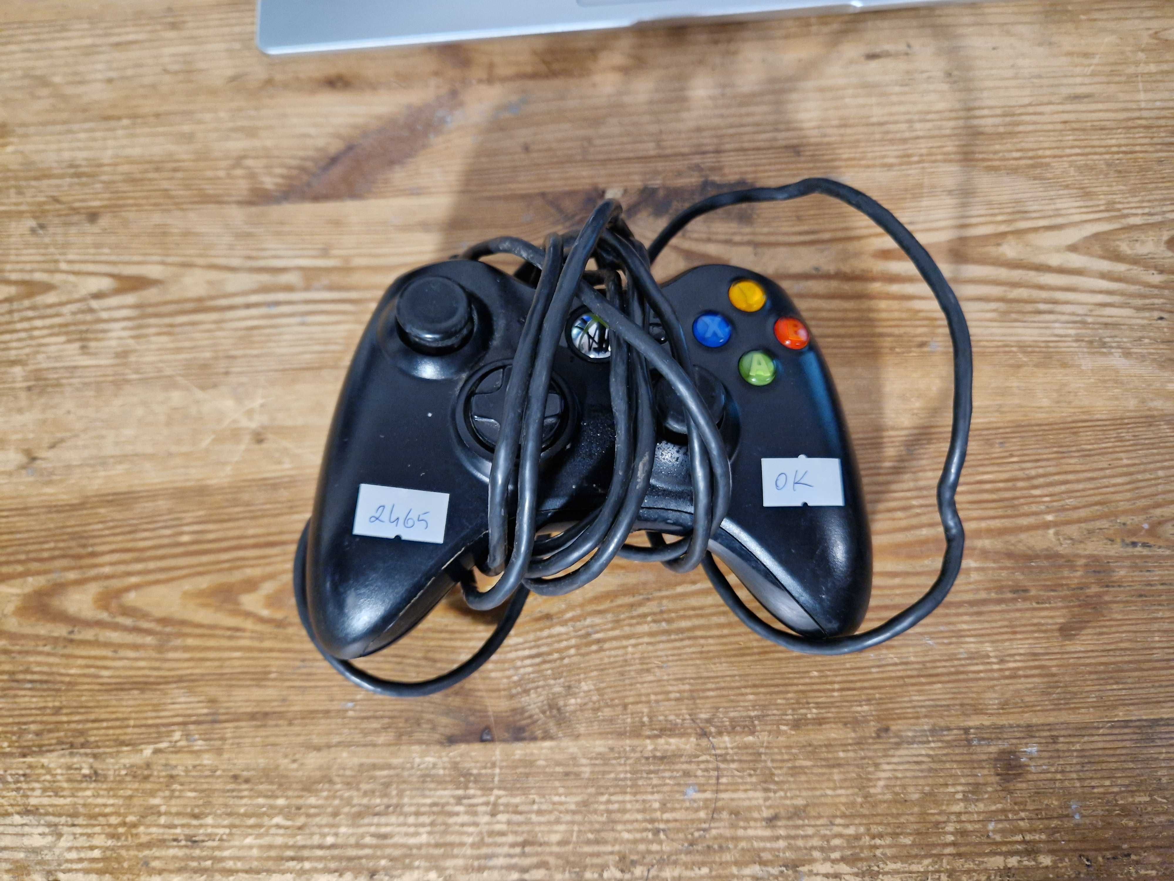 Pad przewodowy do konsoli Microsoft Xbox 360 czarny (2465)